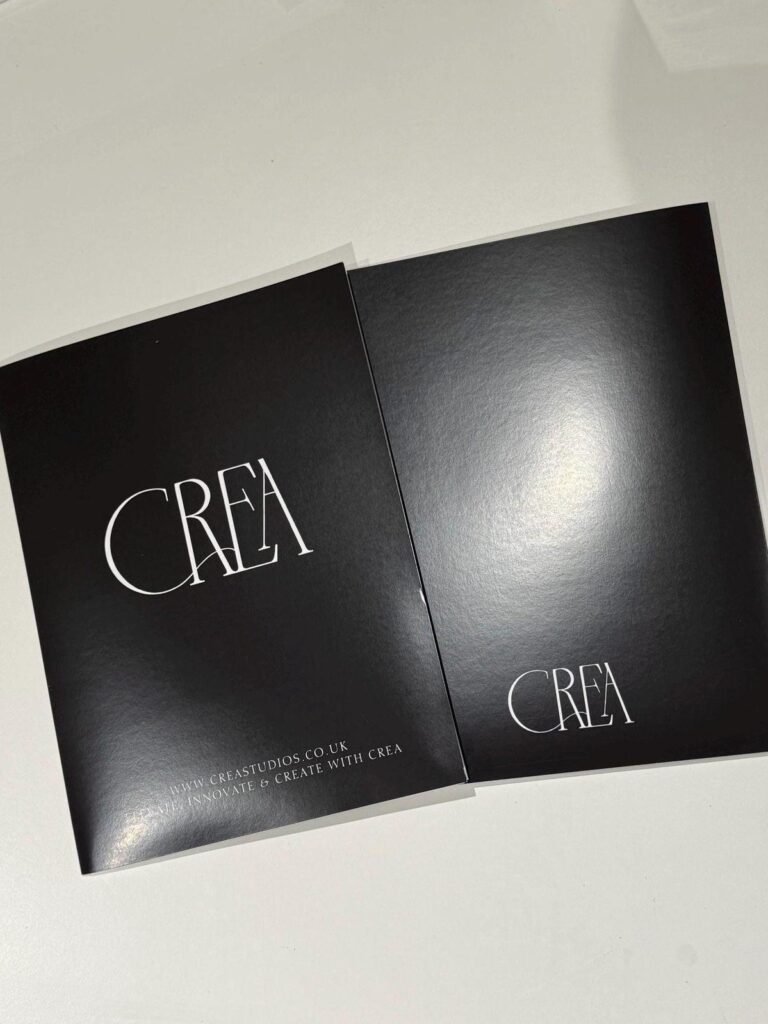 Custom gloss AQ presentation folders printing in Toronto Ontario Canada